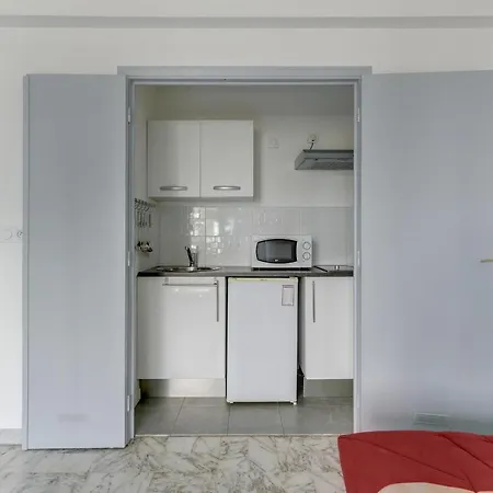 Apartment Studio In Front Of La Promenade Des Anglais *