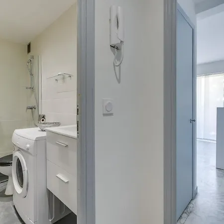 Apartment Studio In Front Of La Promenade Des Anglais *